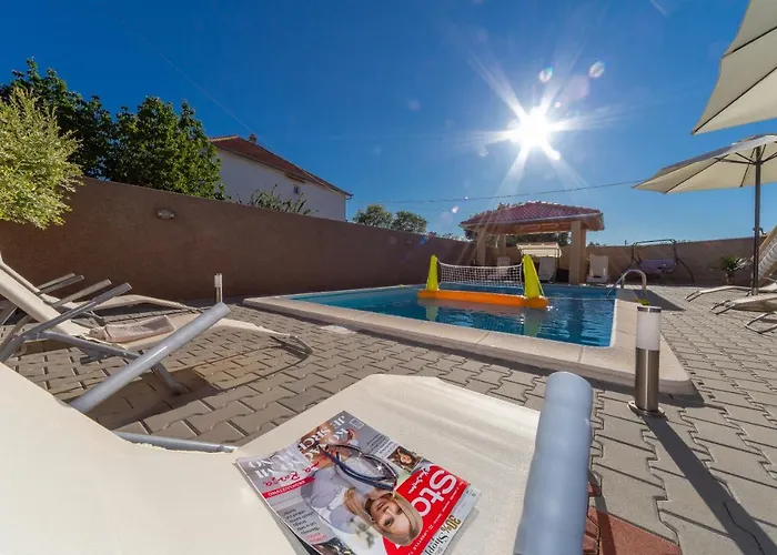 Dada דירה ביוגראד נה מורו