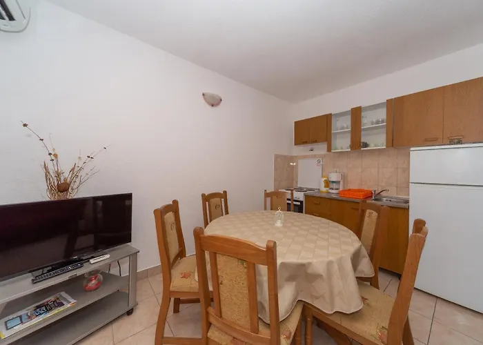 Dada Biograd Na Moru