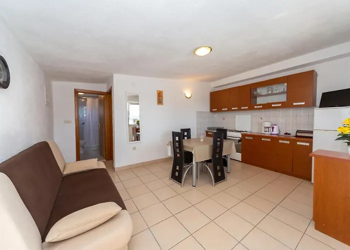 Dada Διαμέρισμα *